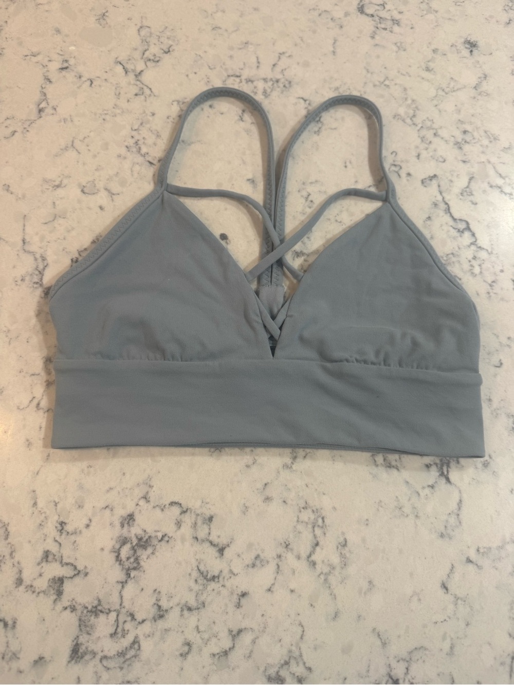 Lululemon Women’s Pale blue strappy sports bra. EUC Women’s Small (4)